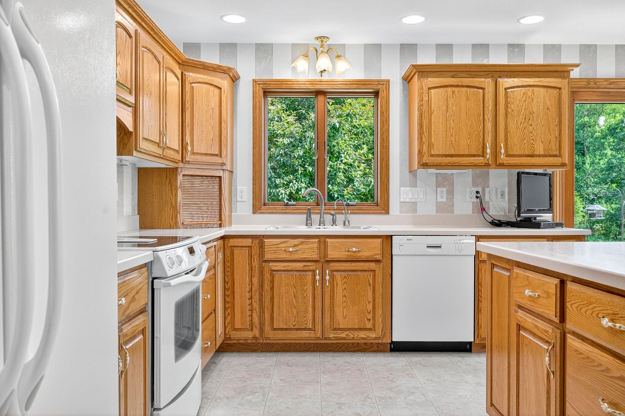 Redgranite, Wisconsin, 54970, United States, 3 Bedrooms Bedrooms, ,3 BathroomsBathrooms,Residential,For Sale,1982577