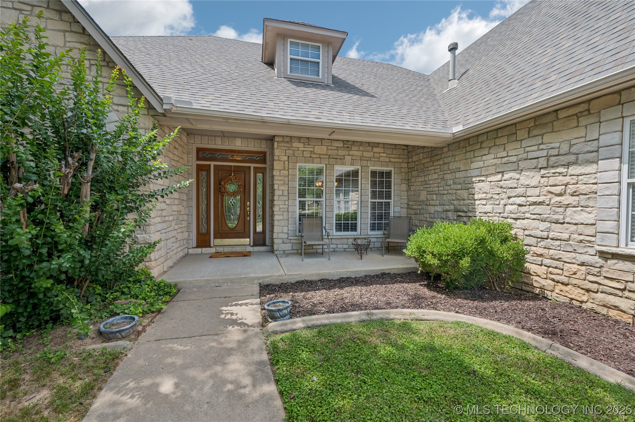 Owasso, Oklahoma, 74055, United States, 5 Bedrooms Bedrooms, ,3 BathroomsBathrooms,Residential,For Sale,1875671