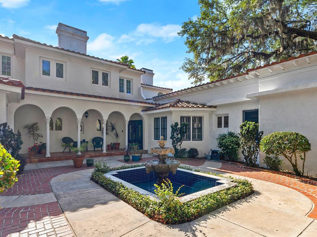 Eustis, Florida, 32736, United States, 6 Bedrooms Bedrooms, ,6 BathroomsBathrooms,Residential,For Sale,1805278