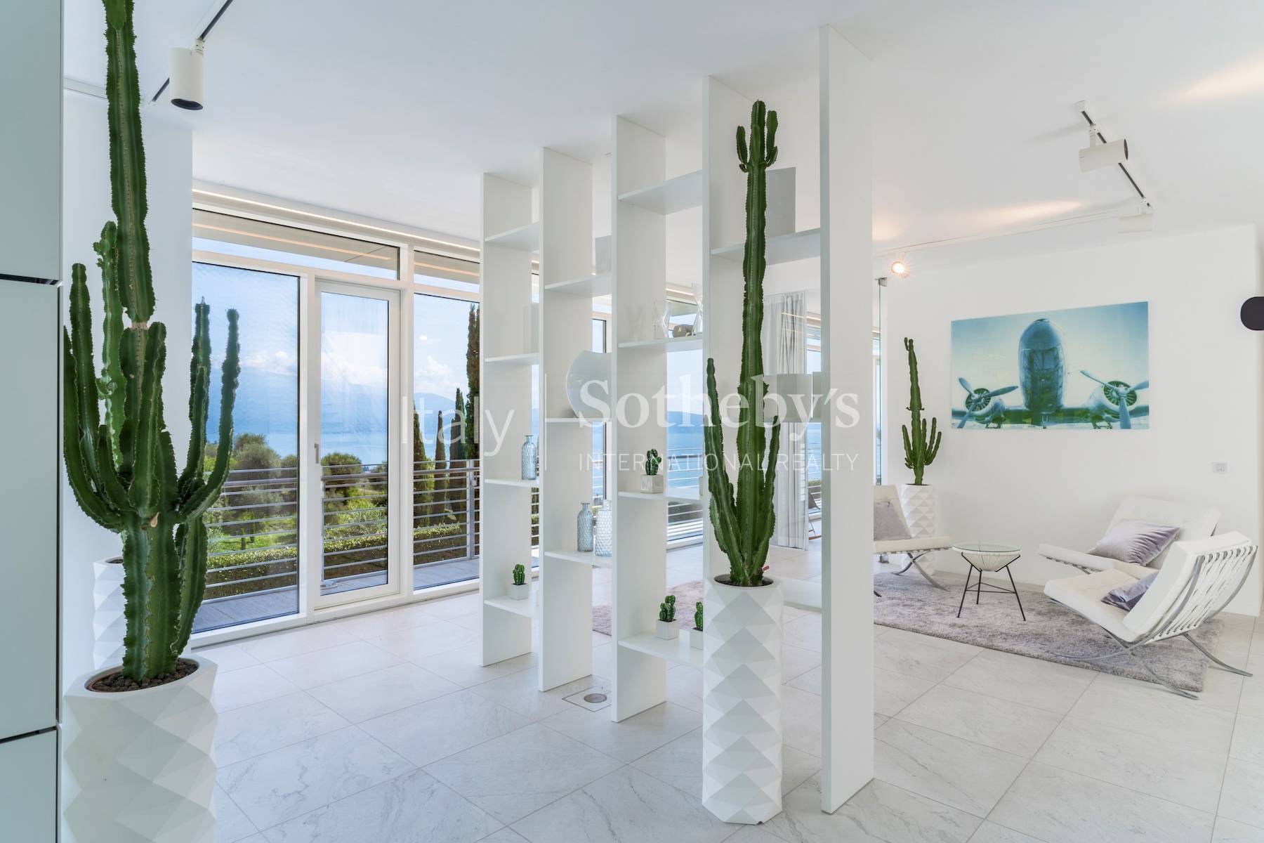  Lake view villa designed by architect Richard Meier - 物件實景
