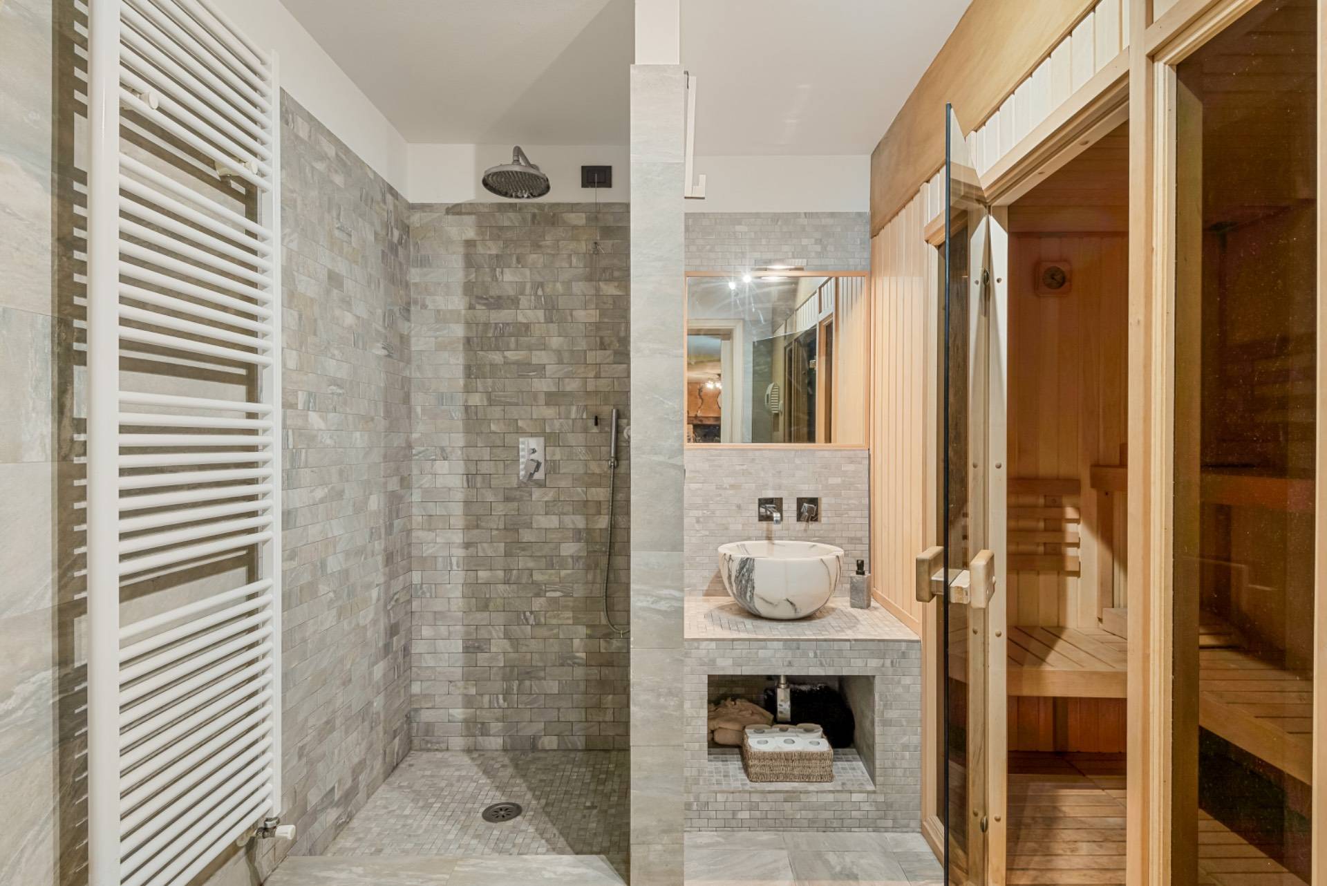 Pietrasanta, Lucca, 55045, IT, 3 Bedrooms Bedrooms, ,3 BathroomsBathrooms,Residential,For Sale,1903530