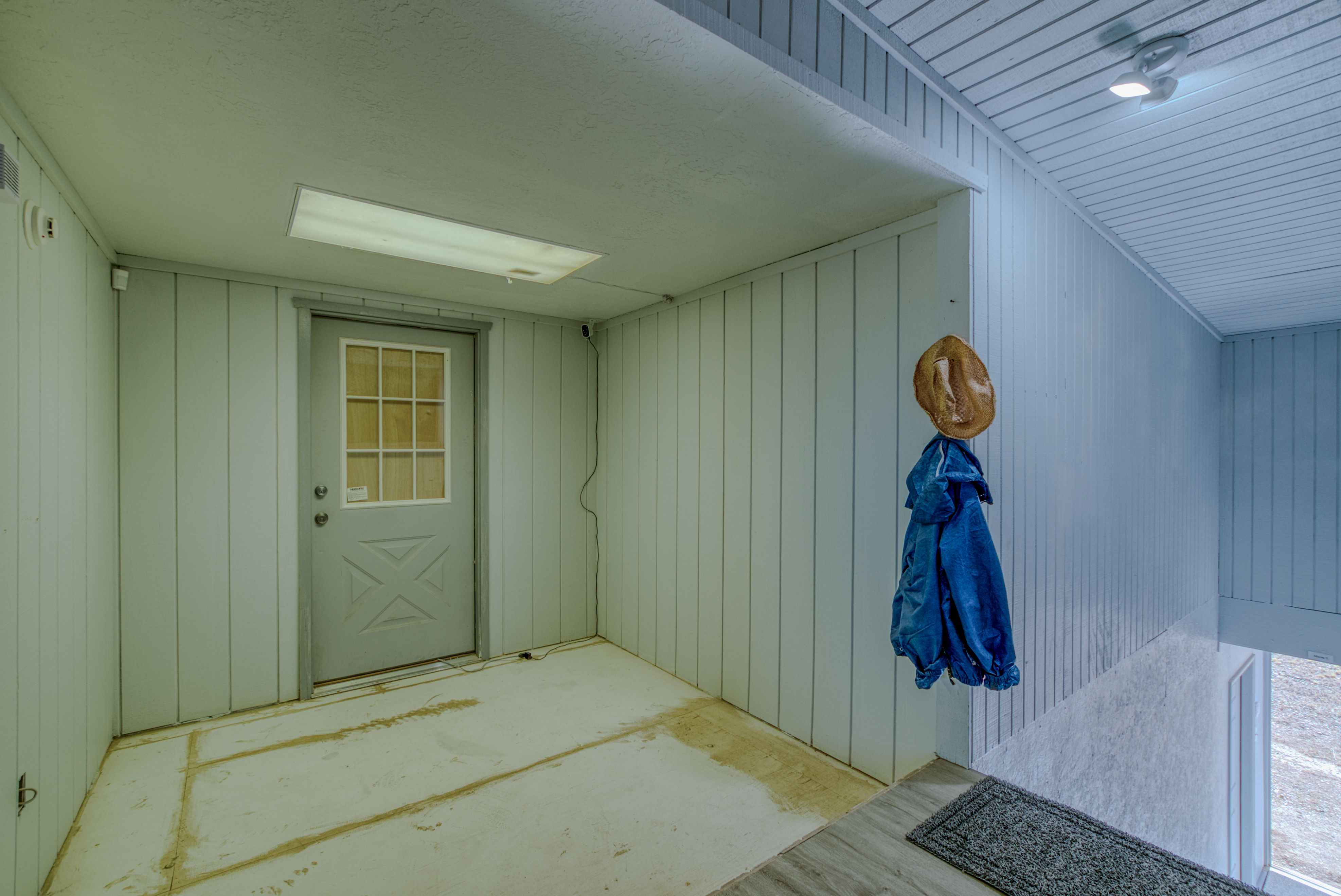 Carrizozo, New Mexico, 88301, United States, 3 Bedrooms Bedrooms, ,3 BathroomsBathrooms,Residential,For Sale,1695318