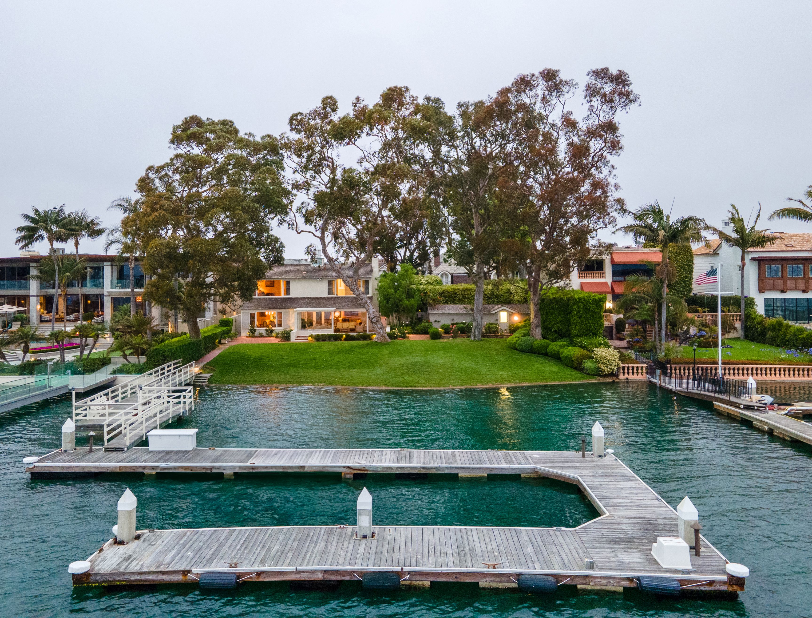  20 Harbor Island, Newport Beach, CA 92660 - 物件實景
