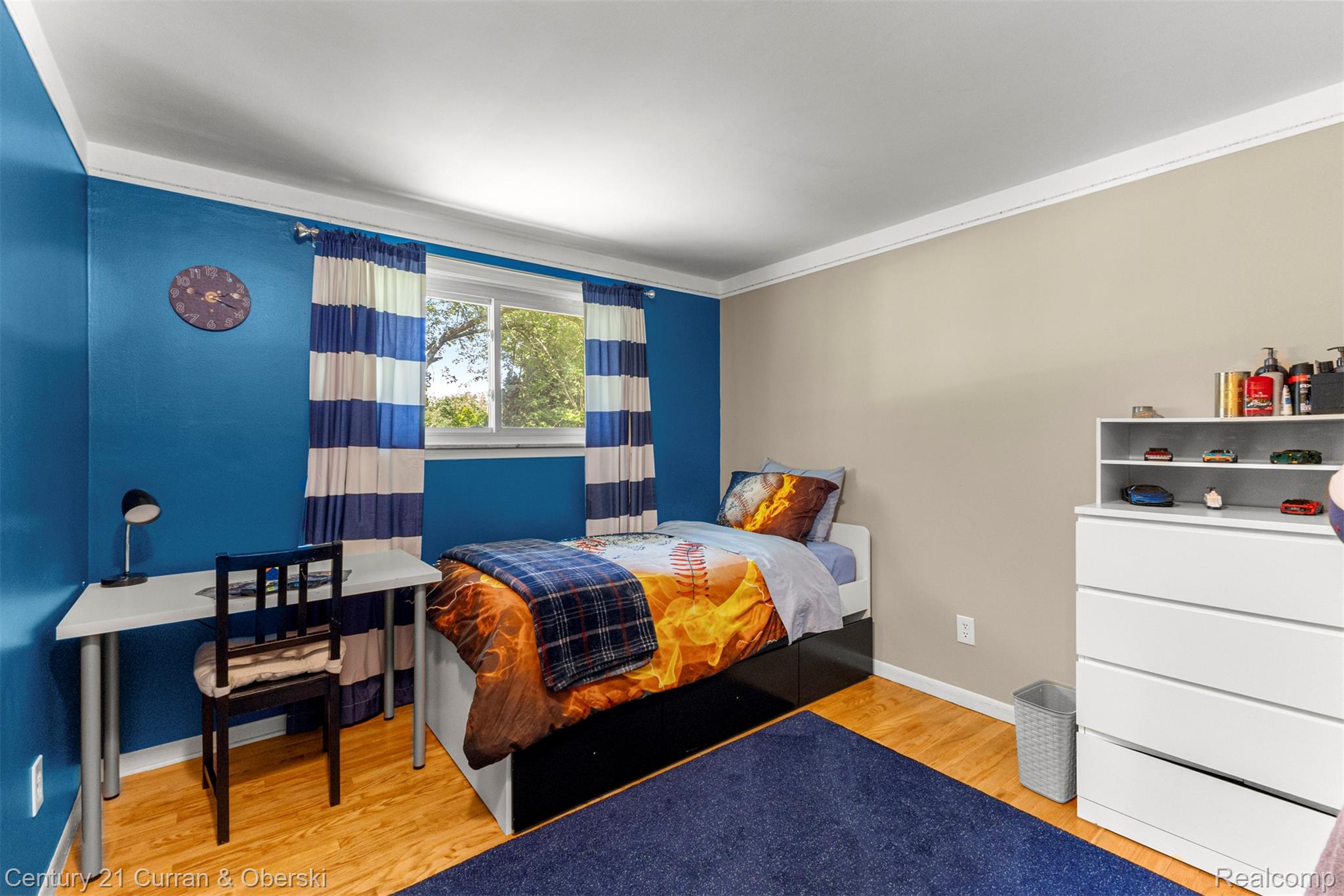 Canton Charter Township, Michigan, 48188, United States, 5 Bedrooms Bedrooms, ,3 BathroomsBathrooms,Residential,For Sale,1904333