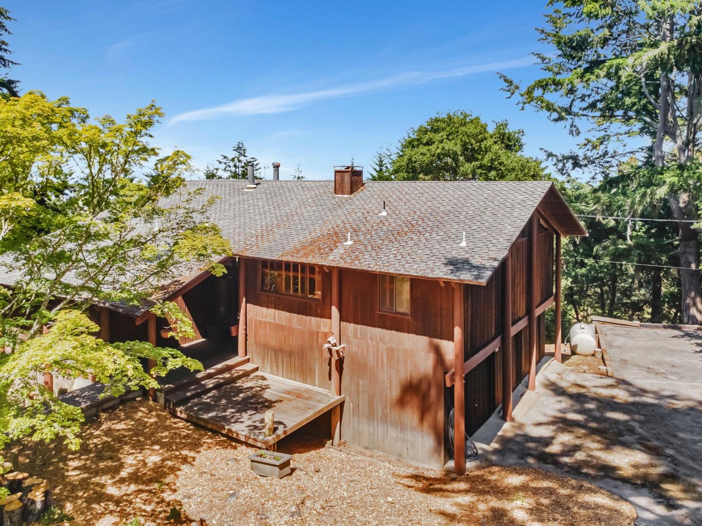 Woodside, California, 94062, United States, 3 Bedrooms Bedrooms, ,4 BathroomsBathrooms,Residential,For Sale,1848969