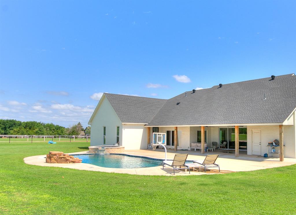 Piedmont, Oklahoma, 73078, United States, 4 Bedrooms Bedrooms, ,6 BathroomsBathrooms,Residential,For Sale,1974155