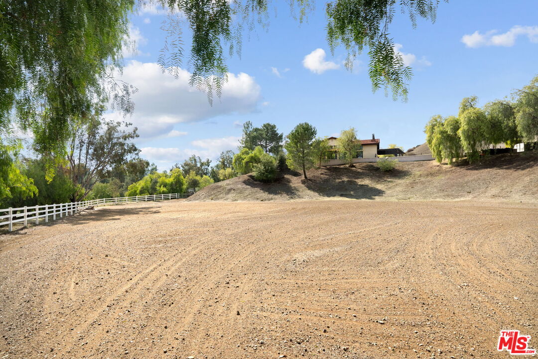 Calabasas, California, 91302, United States, 4 Bedrooms Bedrooms, ,3 BathroomsBathrooms,Residential,For Sale,1708601