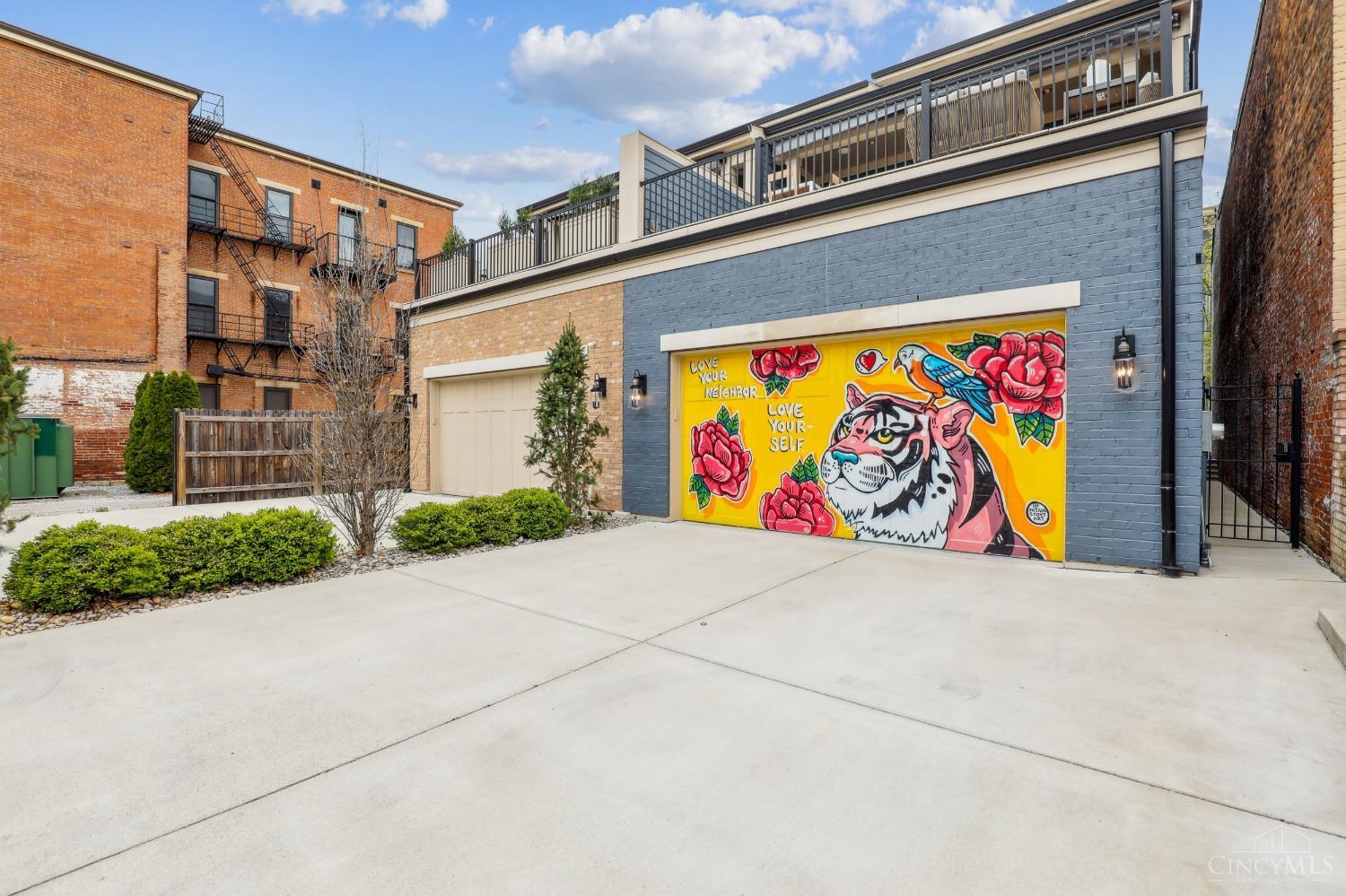 Cincinnati, Ohio, 45202, United States, 4 Bedrooms Bedrooms, ,5 BathroomsBathrooms,Residential,For Sale,1901834