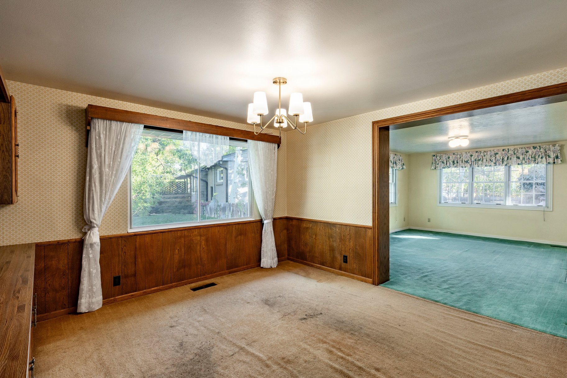  Solid Millcreek Home with Huge Workshop - 物件實景