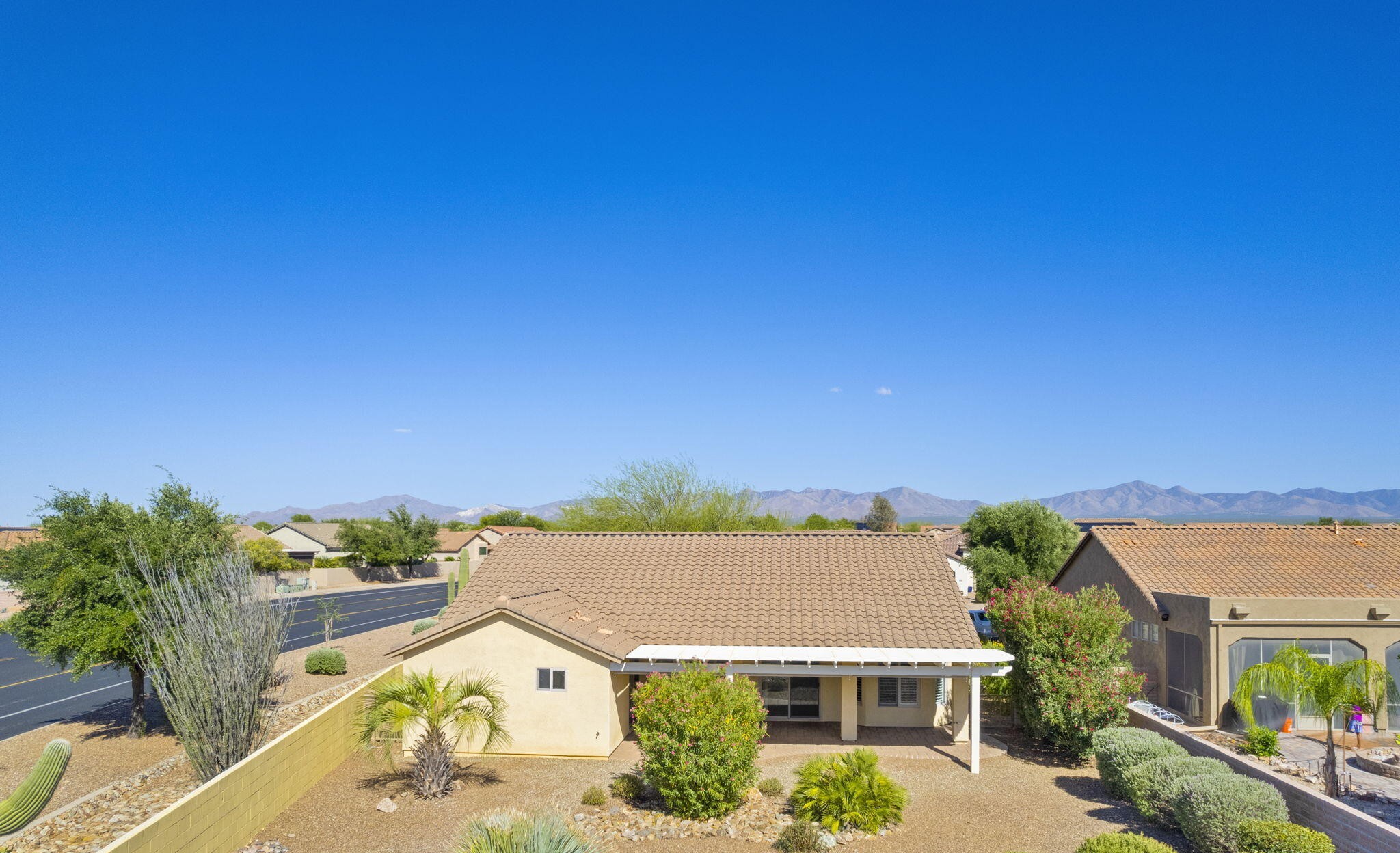  763 N Skywalker Place  Green Valley, AZ - 物件實景