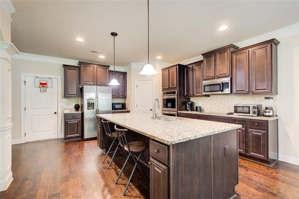 Palmetto, Georgia, 30268, United States, 5 Bedrooms Bedrooms, ,4 BathroomsBathrooms,Residential,For Sale,1917633