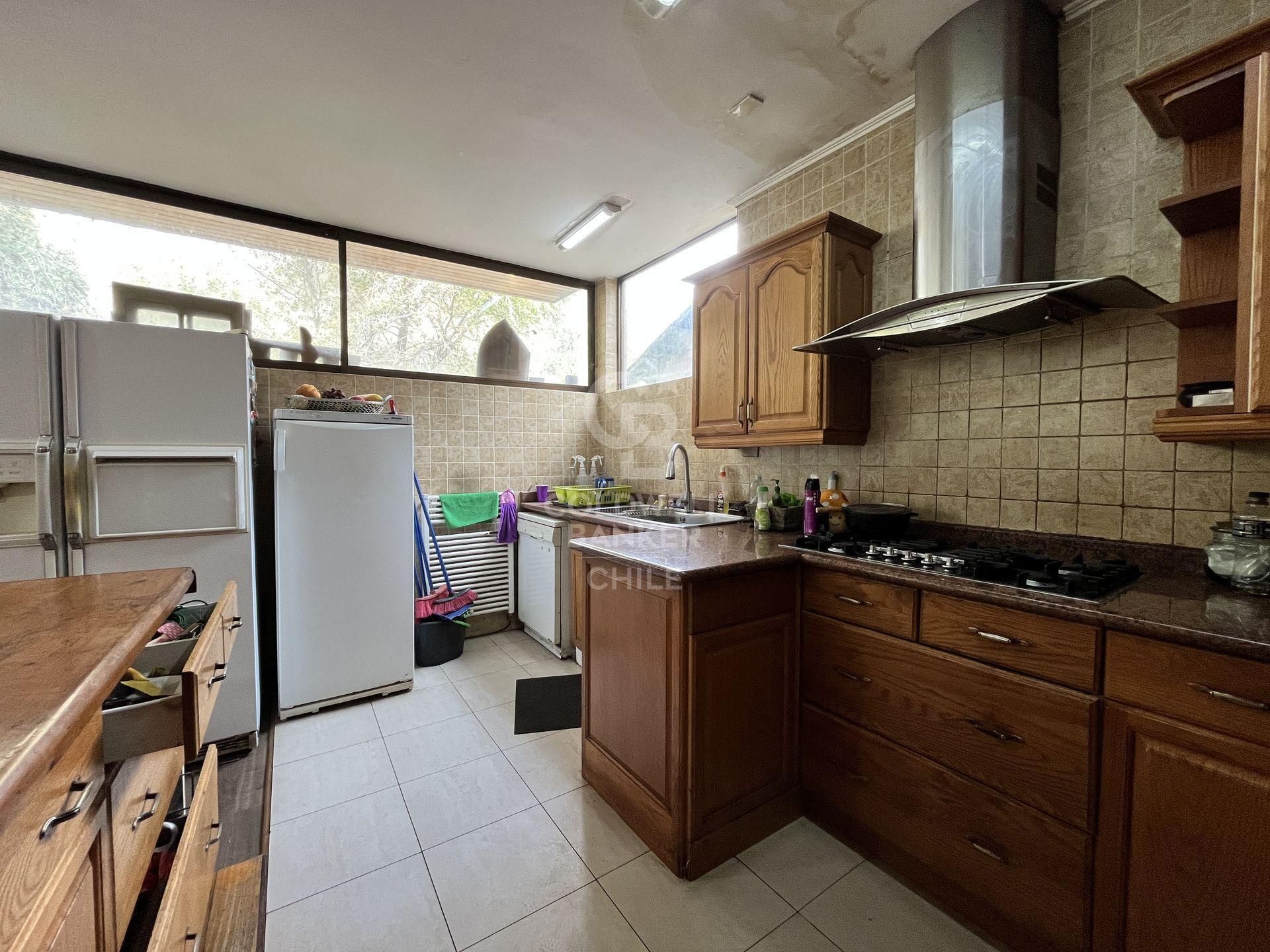 Lo Barnechea, Chile, 5 Bedrooms Bedrooms, ,4 BathroomsBathrooms,Residential,For Sale,1846882