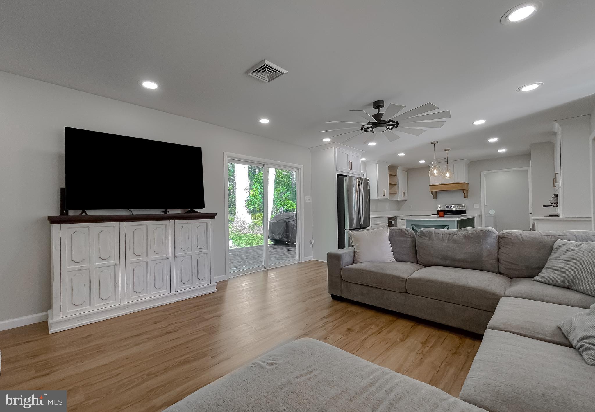 Hollywood, Maryland, 20636, United States, 3 Bedrooms Bedrooms, ,2 BathroomsBathrooms,Residential,For Sale,1978416