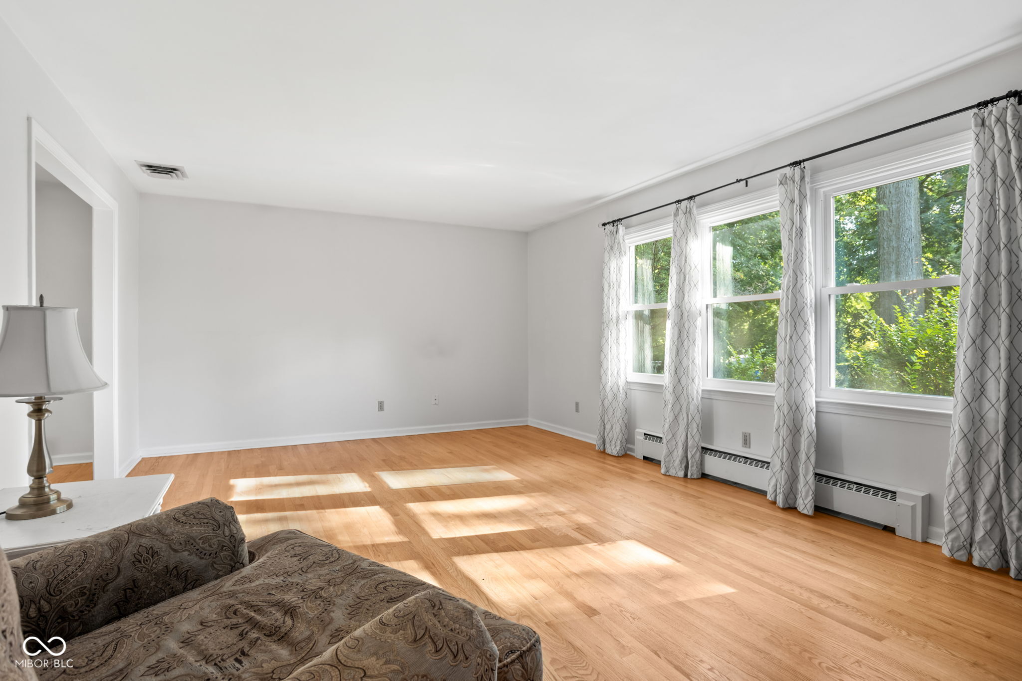 Indianapolis, Indiana, 46250, United States, 4 Bedrooms Bedrooms, ,3 BathroomsBathrooms,Residential,For Sale,1983671