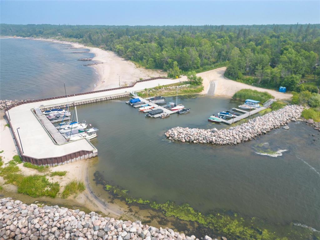 BALSAM BAY, Manitoba, R0E 0B0, CA, 4 Bedrooms Bedrooms, ,3 BathroomsBathrooms,Residential,For Sale,1913140