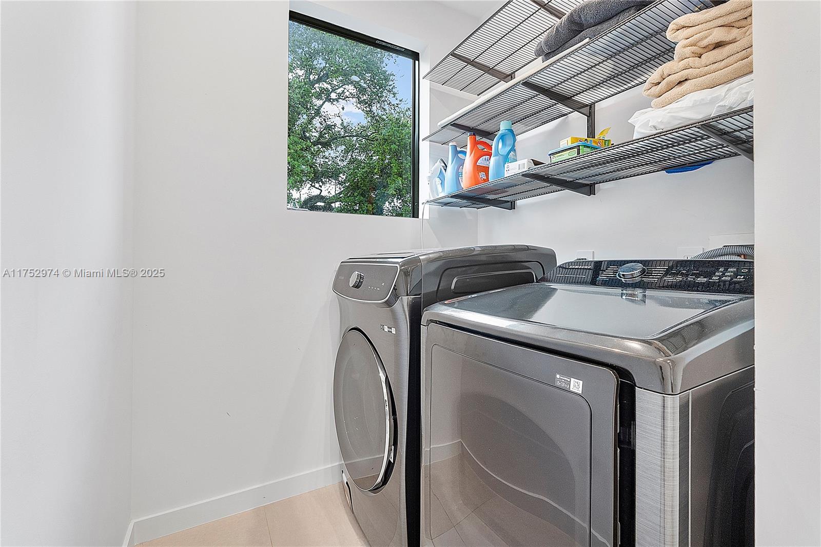 Miami, Florida, 33133, United States, 5 Bedrooms Bedrooms, ,5 BathroomsBathrooms,Residential,For Sale,1739354