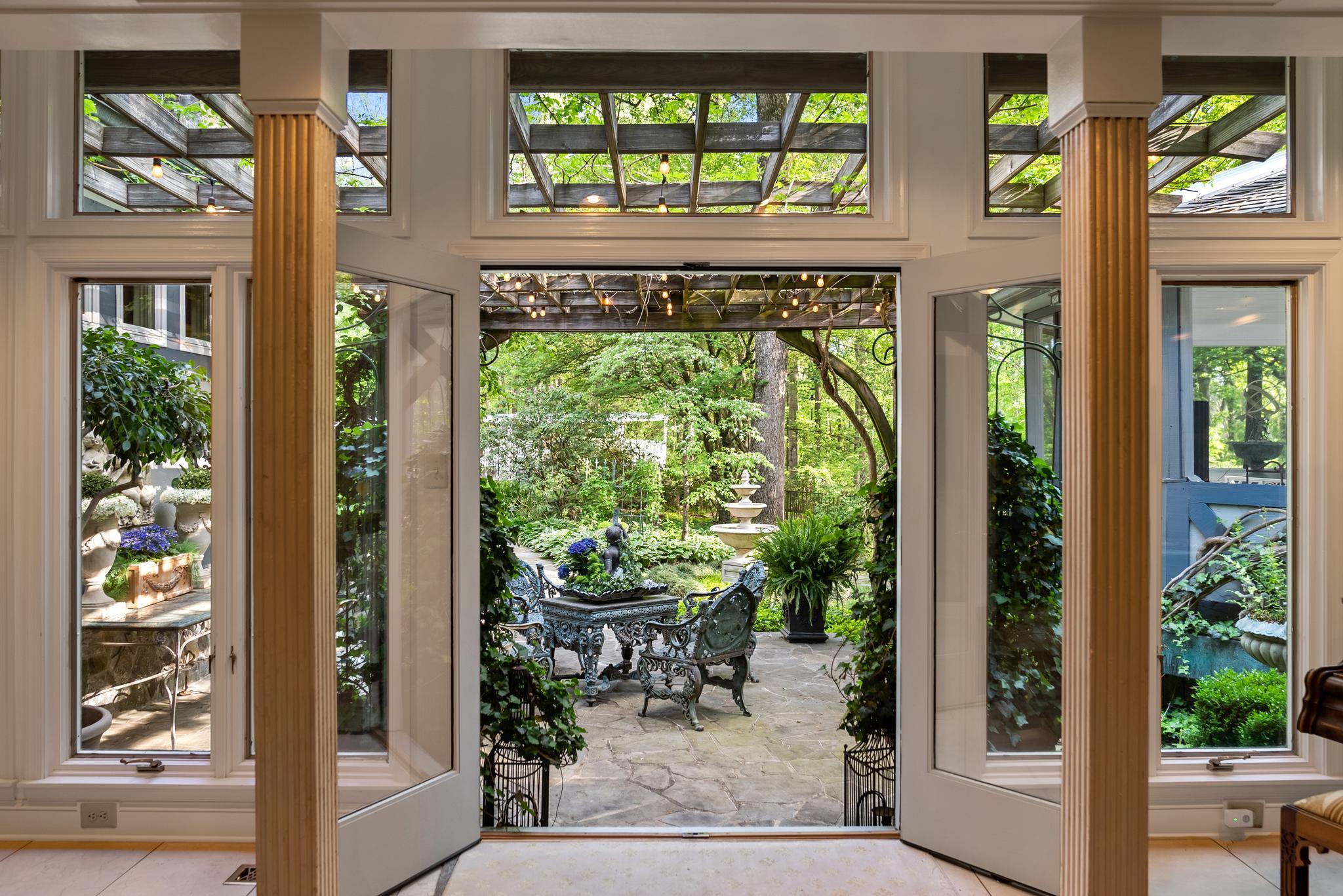  10205 Cedar Pond Drive, Vienna, VA, 22182 - 物件實景
