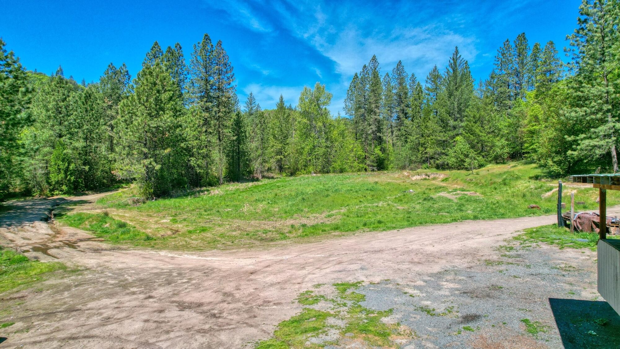 Grants Pass, Oregon, 97526, United States, 3 Bedrooms Bedrooms, ,2 BathroomsBathrooms,Residential,For Sale,1982829