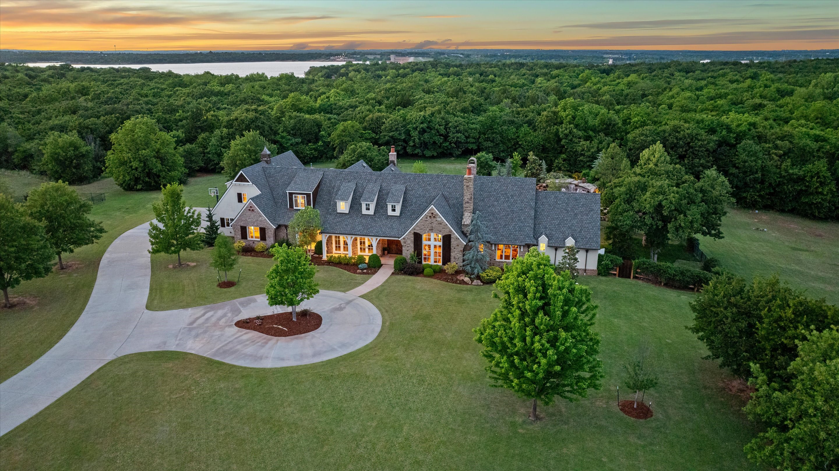  9417 Lake Way Run, Jones, OK 73049 - 物件實景