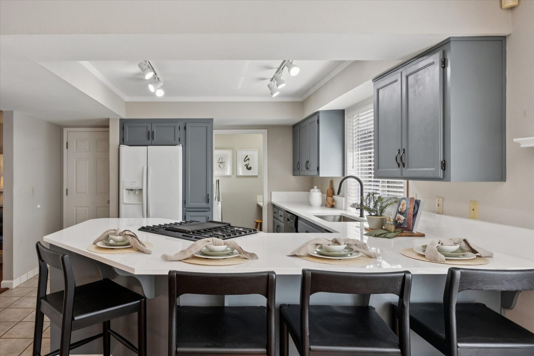  11445 SW WOODLEE HEIGHTS CT Portland, OR 97219 - 物件實景