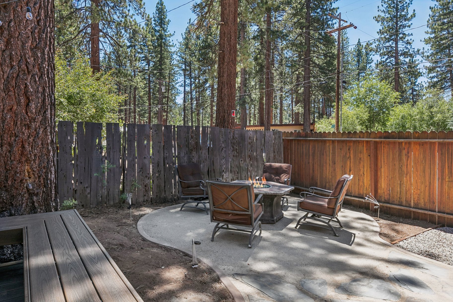  Remodeled Classic Tahoe Cabin - 物件實景