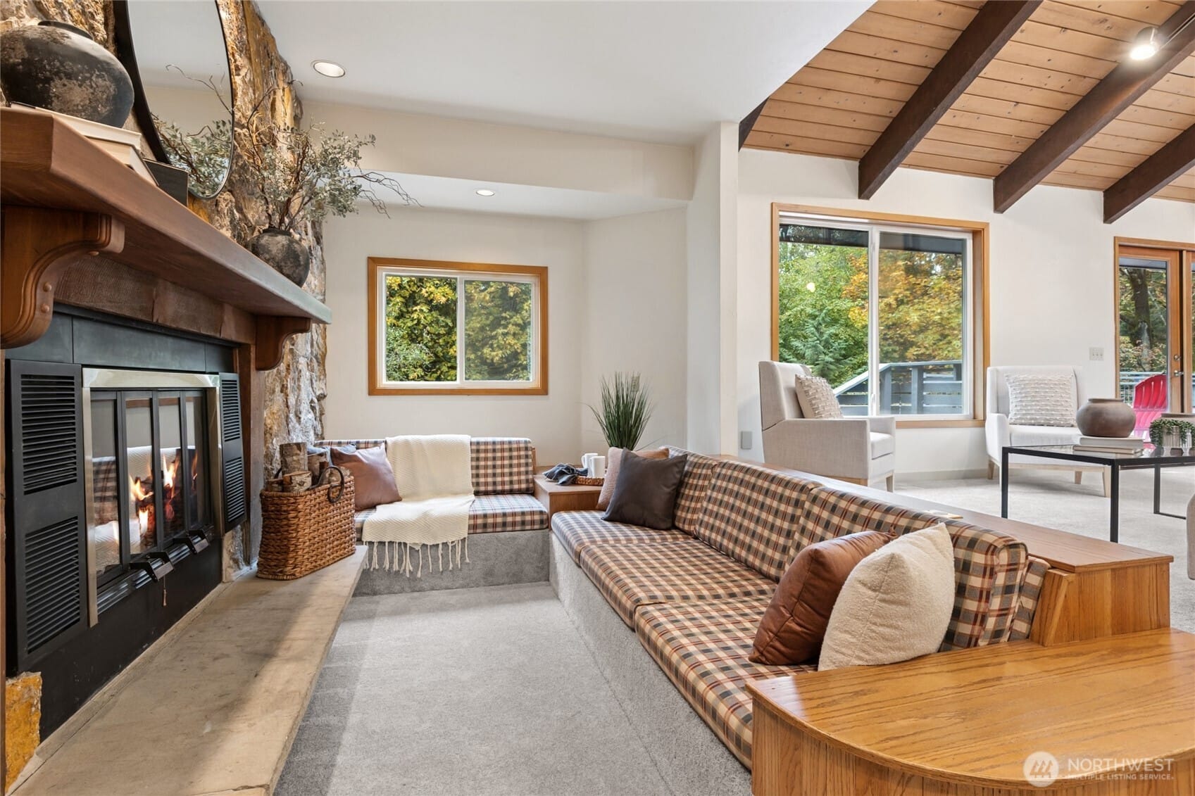 Olympia, Washington, 98502, United States, 4 Bedrooms Bedrooms, ,2 BathroomsBathrooms,Residential,For Sale,1988931