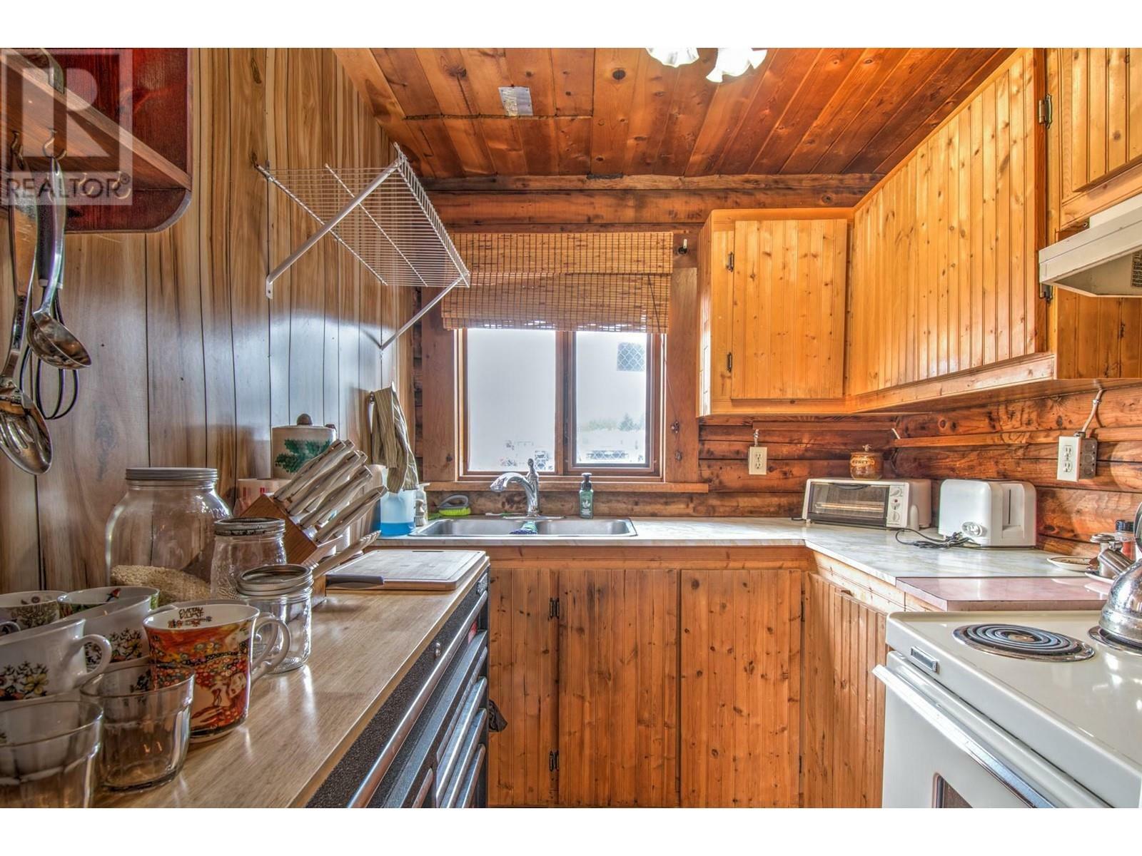VERNON, British Columbia, V1B 3R3, CA, 3 Bedrooms Bedrooms, ,1 BathroomBathrooms,Residential,For Sale,1885937
