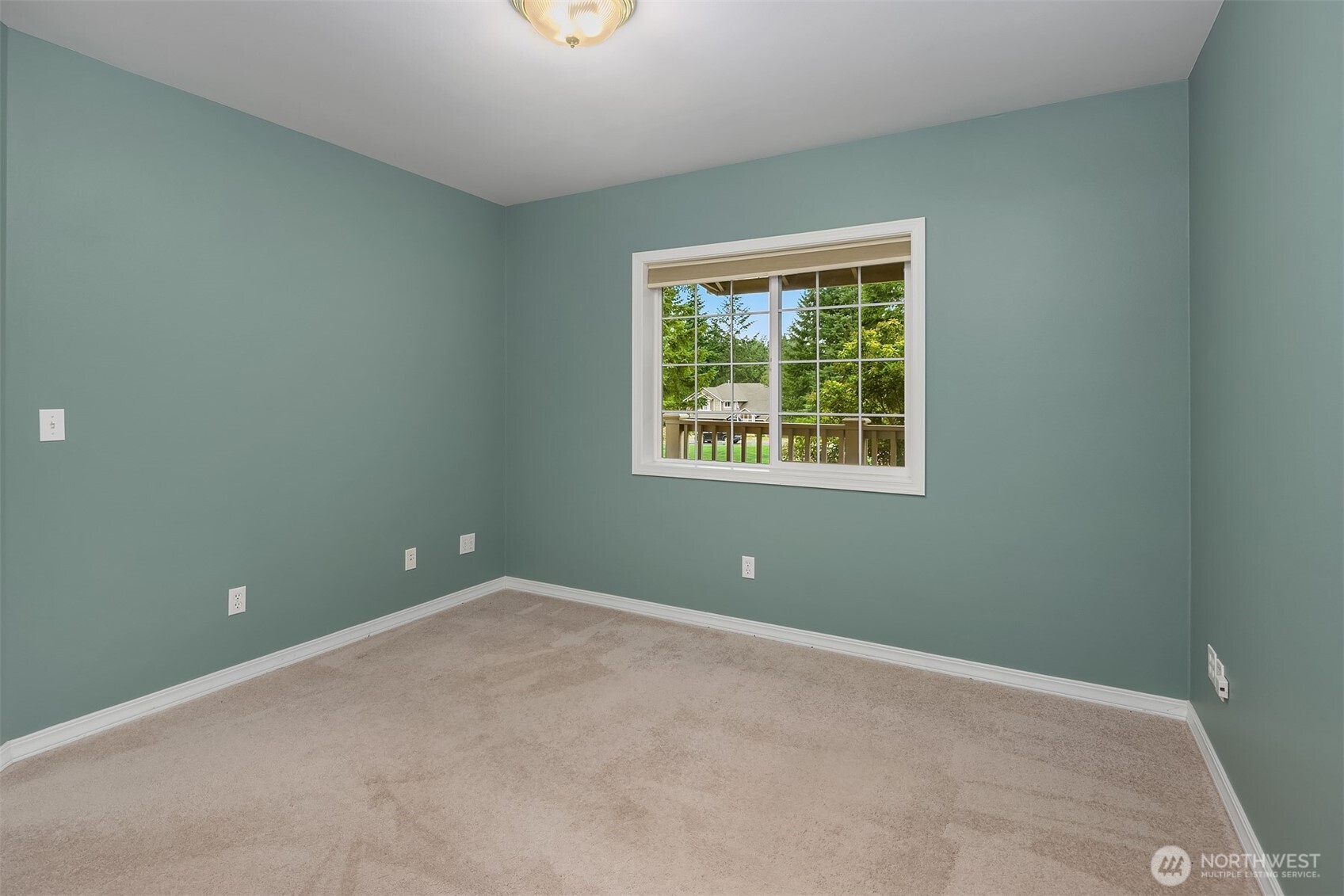 Lake Stevens, Washington, 98258, United States, 4 Bedrooms Bedrooms, ,2 BathroomsBathrooms,Residential,For Sale,1901328