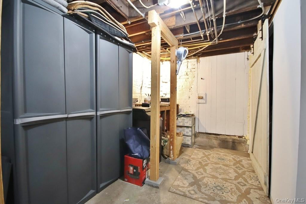 Garnerville, New York, 10923, United States, 3 Bedrooms Bedrooms, ,2 BathroomsBathrooms,Residential,For Sale,1974386