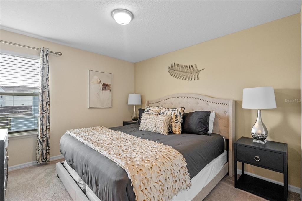 Davenport, Florida, 33897, United States, 10 Bedrooms Bedrooms, ,8 BathroomsBathrooms,Residential,For Sale,1897449
