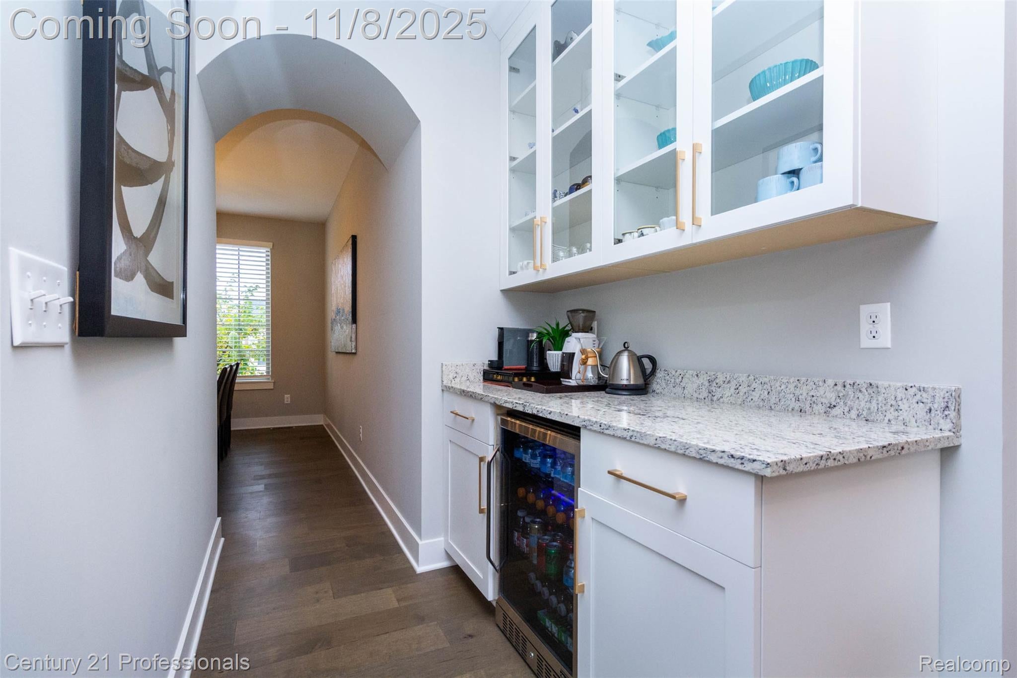 Macomb, Michigan, 48044, United States, 4 Bedrooms Bedrooms, ,3 BathroomsBathrooms,Residential,For Sale,1985765