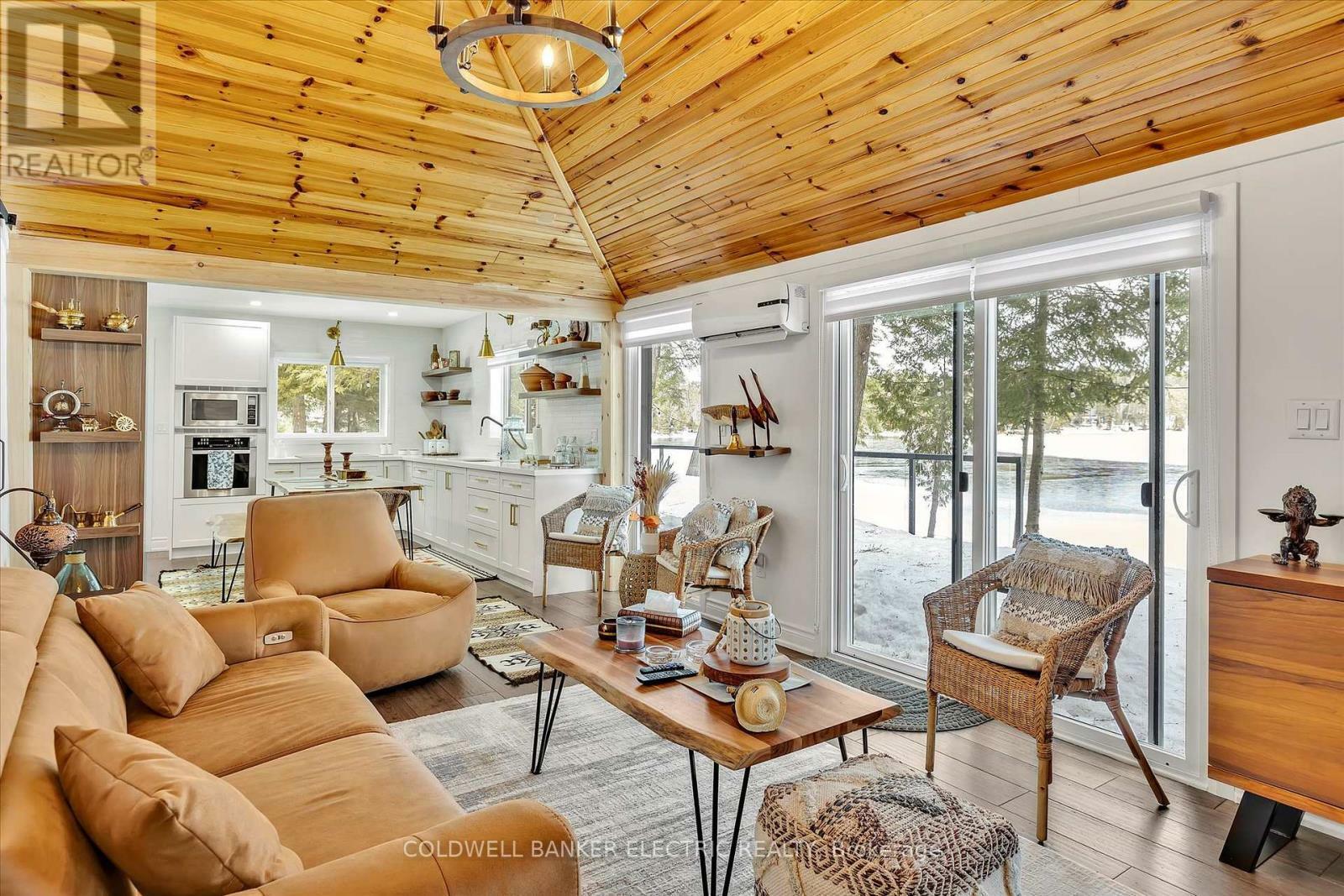 MINDEN HILLS (MINDEN), Ontario, K0M 2K0, CA, 2 Bedrooms Bedrooms, ,1 BathroomBathrooms,Residential,For Sale,1875856