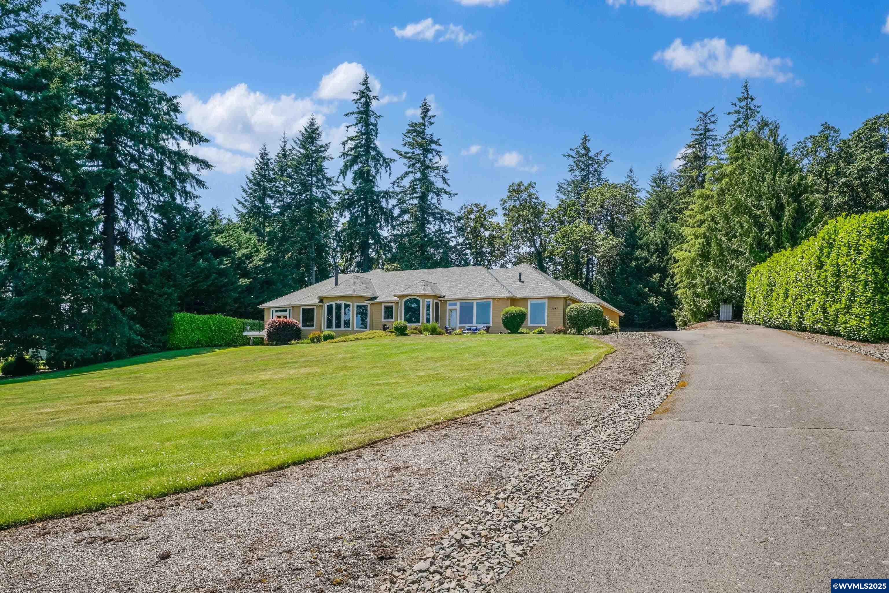 Turner, Oregon, 97392, United States, 4 Bedrooms Bedrooms, ,4 BathroomsBathrooms,Residential,For Sale,1848643