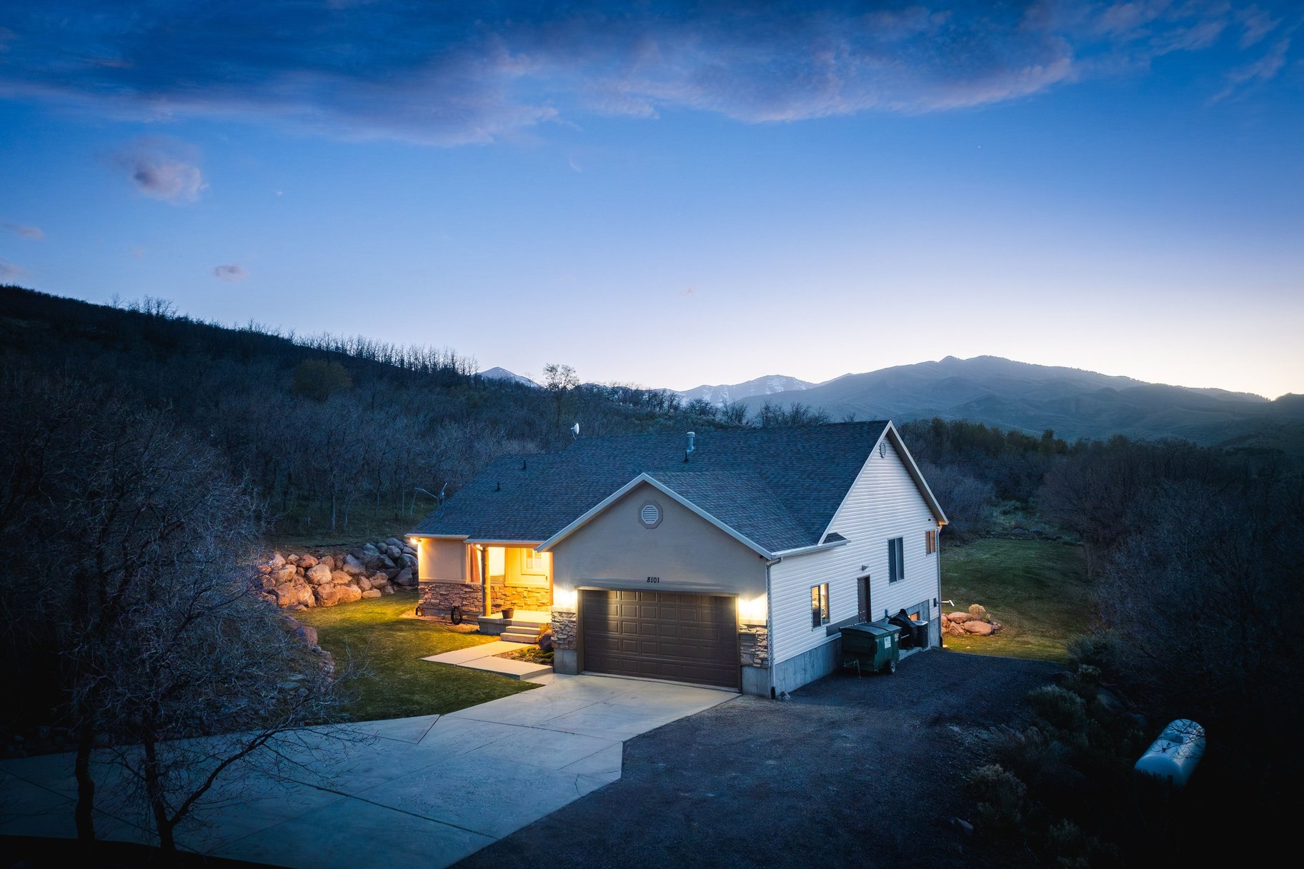  Rare Opportunity in Herriman High Country Estates  Rambler on 7.7 Private Acres - 物件實景