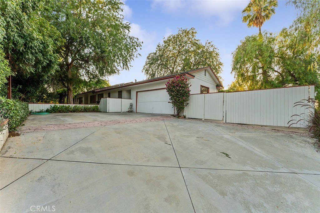 Riverside, California, 92506, United States, 4 Bedrooms Bedrooms, ,3 BathroomsBathrooms,Residential,For Sale,1973908