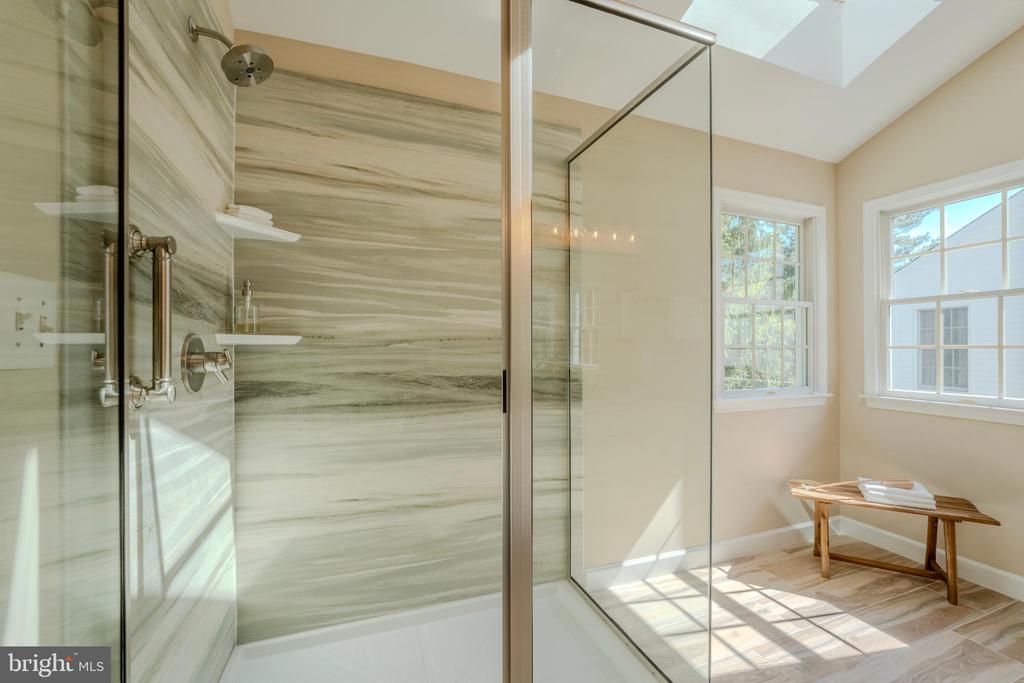 Reston, Virginia, 20194, United States, 4 Bedrooms Bedrooms, ,4 BathroomsBathrooms,Residential,For Sale,2047998