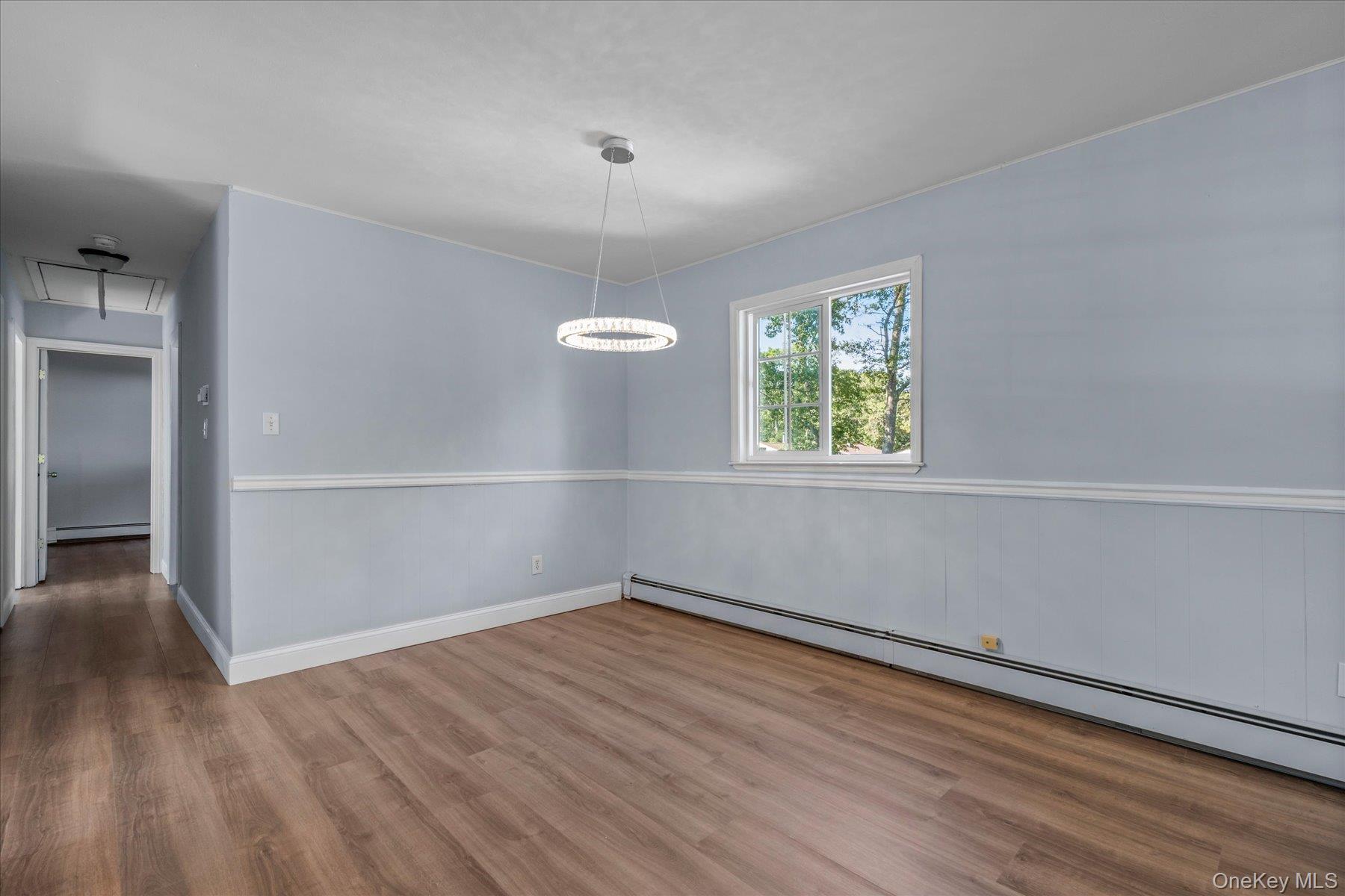 Mastic, New York, 11950, United States, 5 Bedrooms Bedrooms, ,2 BathroomsBathrooms,Residential,For Sale,1902791