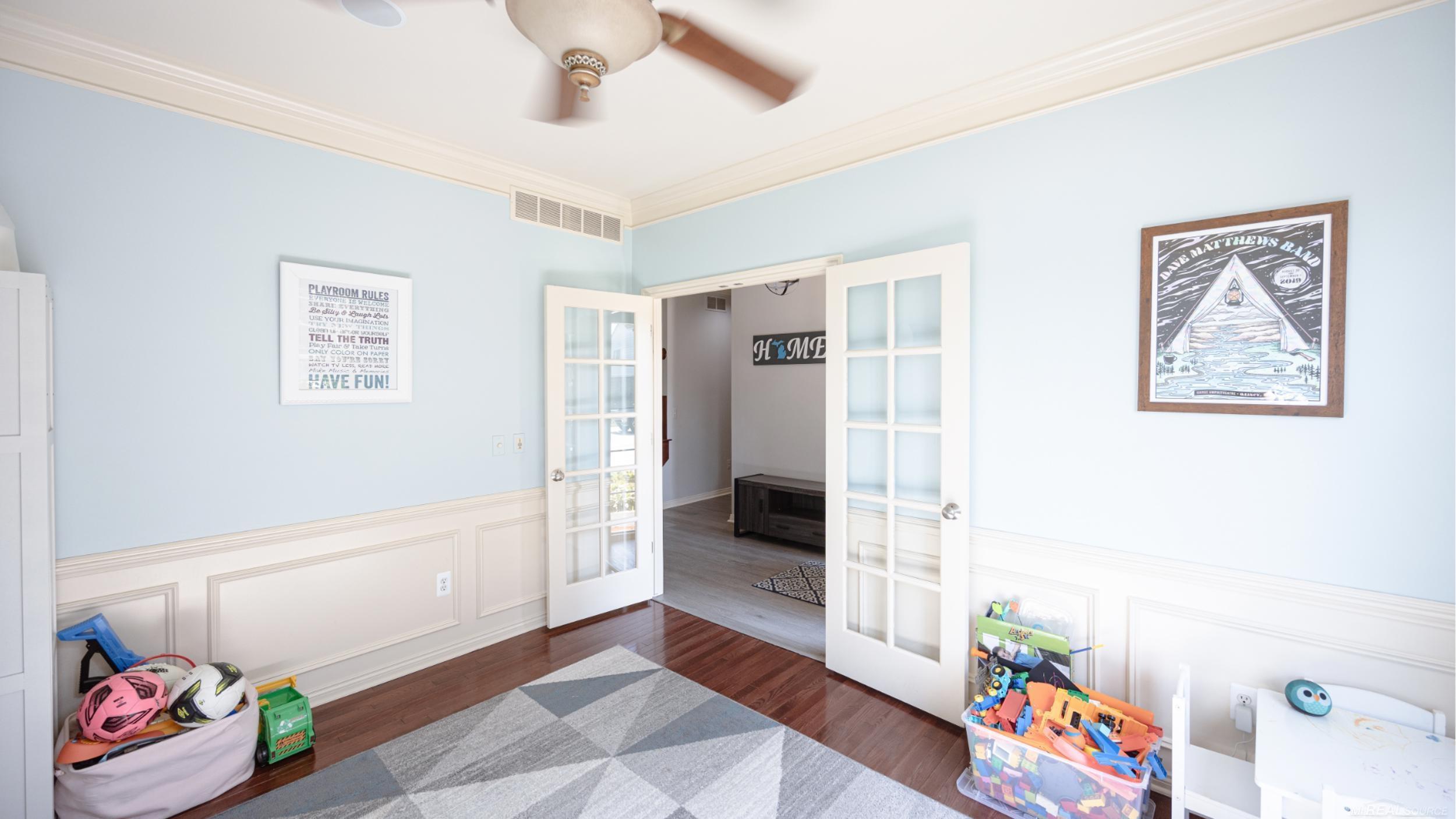 Macomb, Michigan, 48044, United States, 4 Bedrooms Bedrooms, ,3 BathroomsBathrooms,Residential,For Sale,2005234