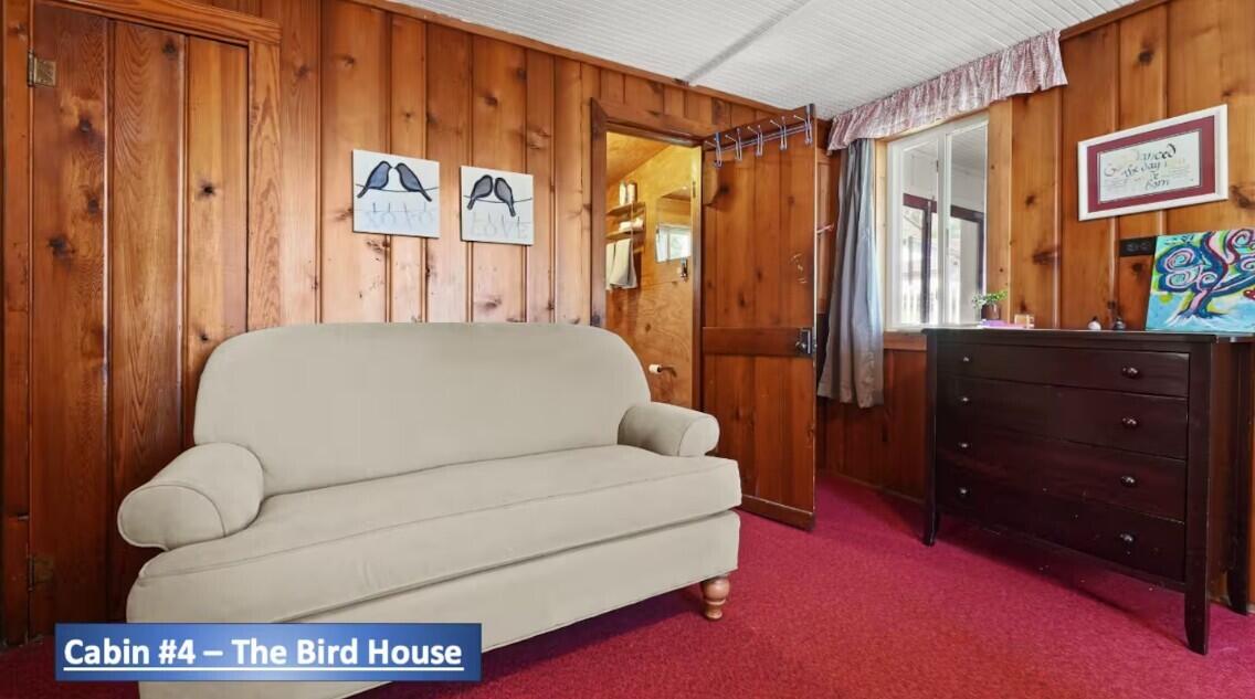 Houghton Lake, Michigan, 48629, United States, 8 Bedrooms Bedrooms, ,4 BathroomsBathrooms,Residential,For Sale,1990412