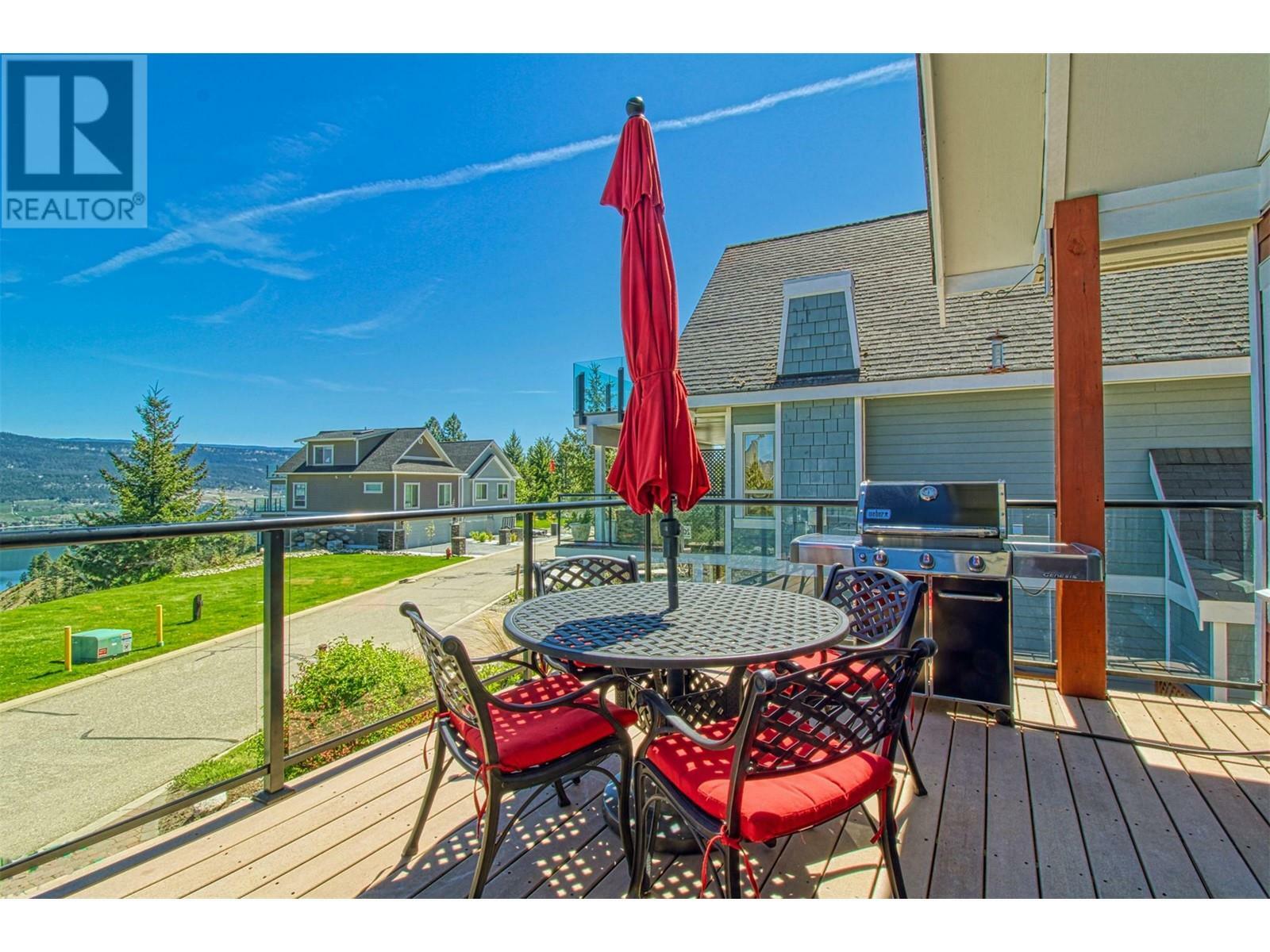 KELOWNA, British Columbia, V1Z 3R8, CA, 3 Bedrooms Bedrooms, ,3 BathroomsBathrooms,Residential,For Sale,1839050