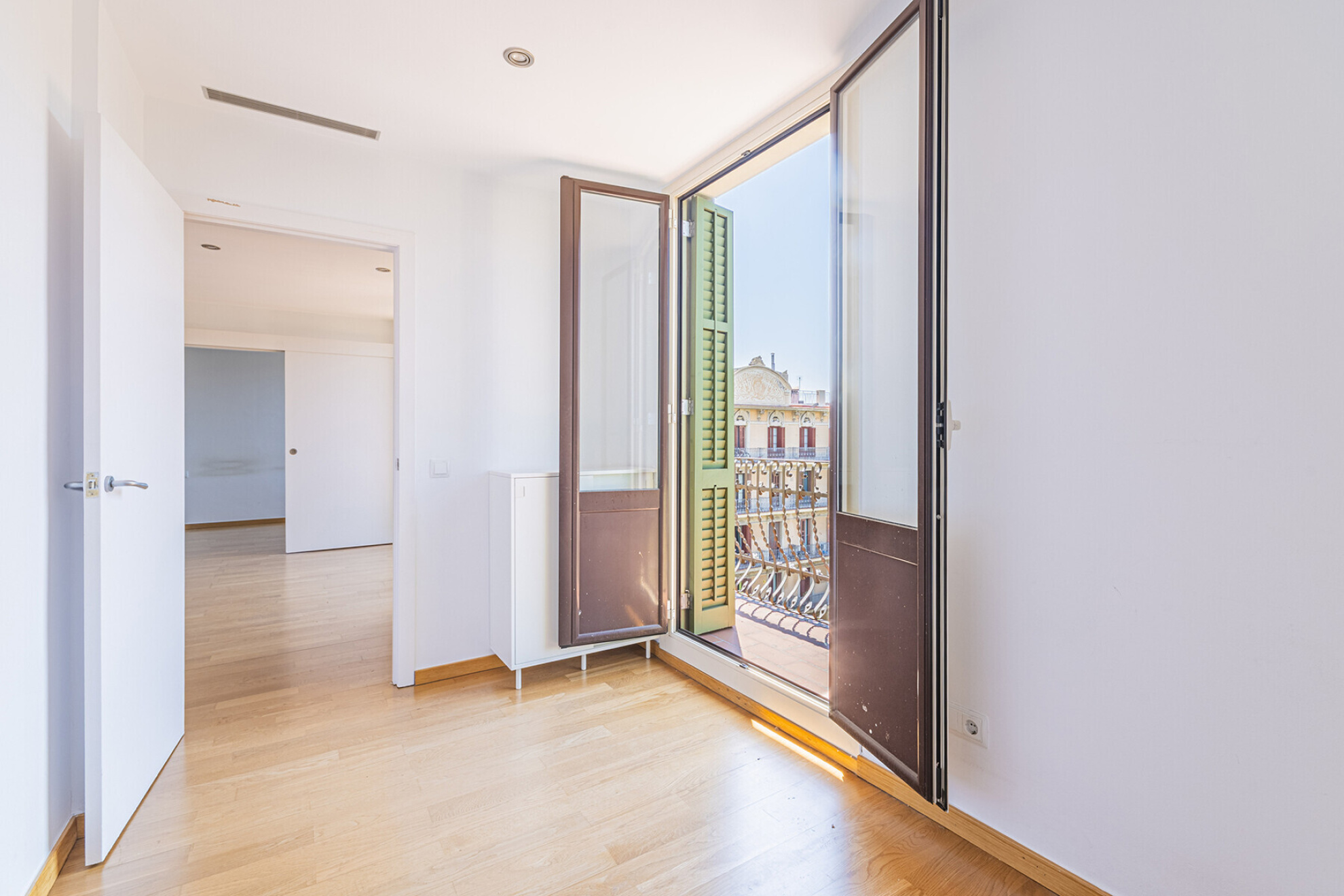  Bright top-floor apartment with a private terrace in Eixample - 物件實景