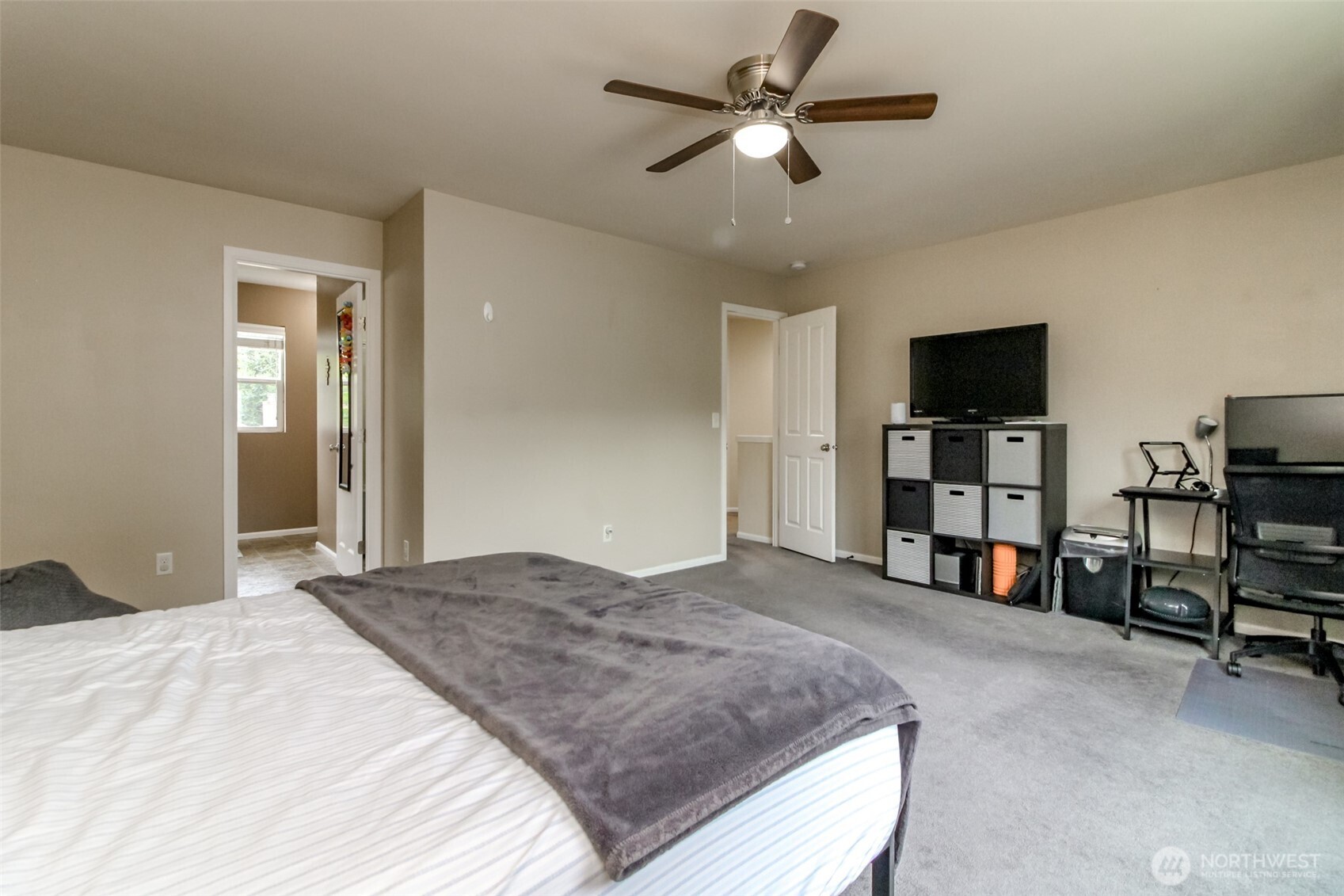 Puyallup, Washington, 98373, United States, 3 Bedrooms Bedrooms, ,3 BathroomsBathrooms,Residential,For Sale,1979459