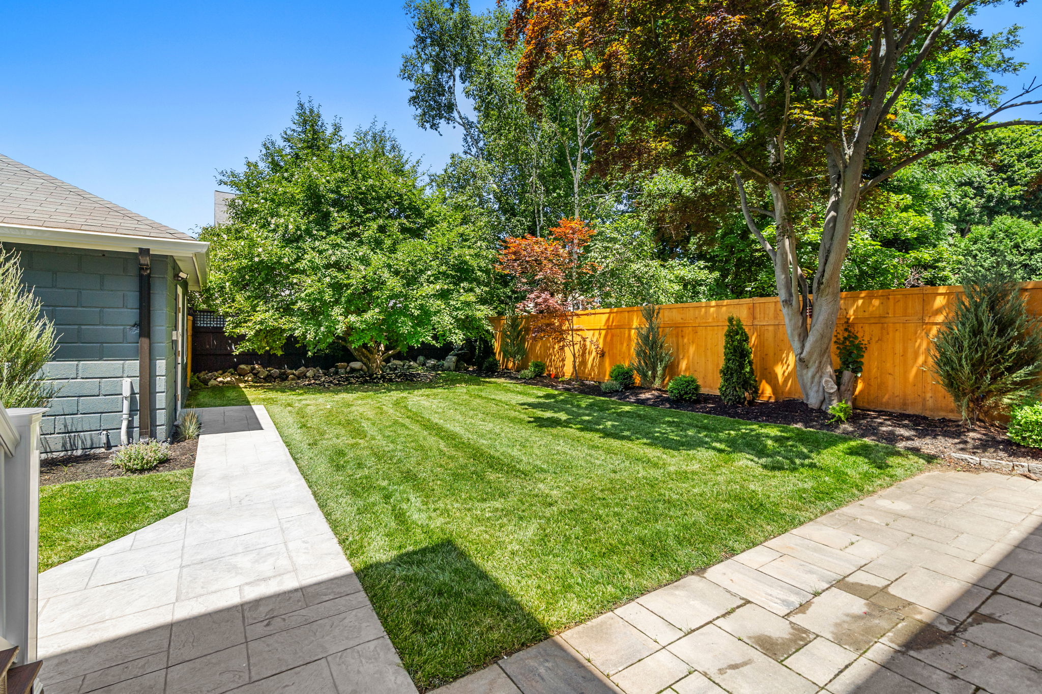 68 Barnard Avenue, Watertown, MA, 02472 - 物件實景