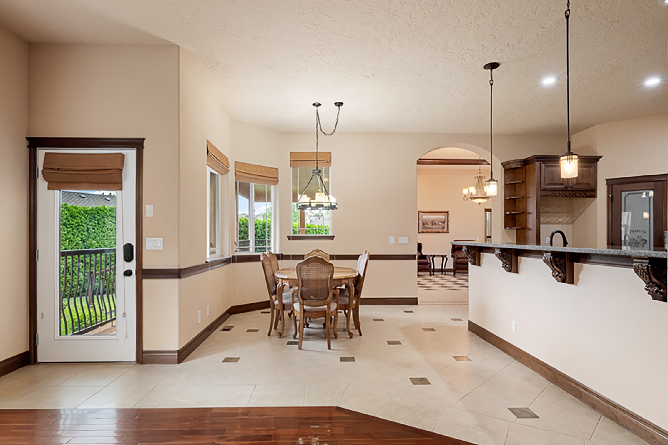  Canyon Lakes Highly Upgraded 1 Story Home - 物件實景