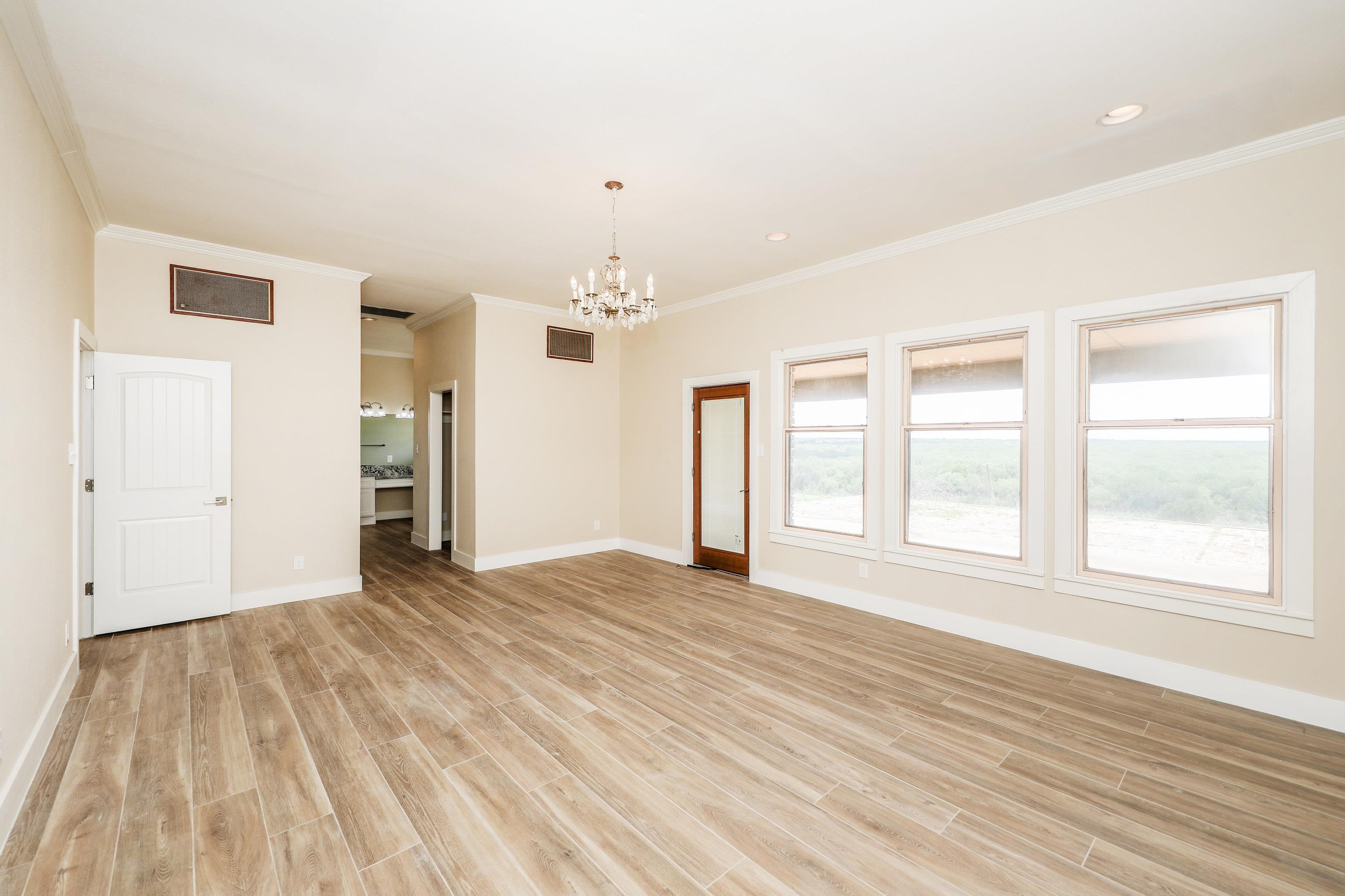 LAREDO, Texas, 78040, United States, 3 Bedrooms Bedrooms, ,3 BathroomsBathrooms,Residential,For Sale,1868916