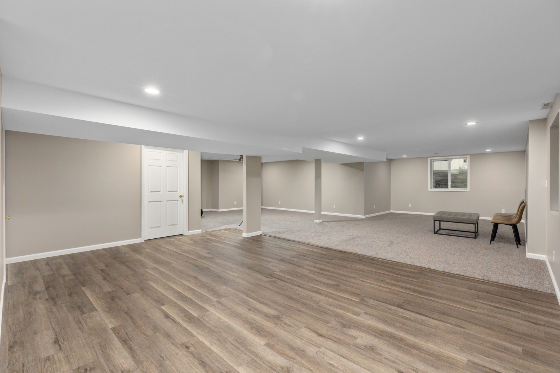 Litchfield, Illinois, 62056, United States, 5 Bedrooms Bedrooms, ,4 BathroomsBathrooms,Residential,For Sale,1979153