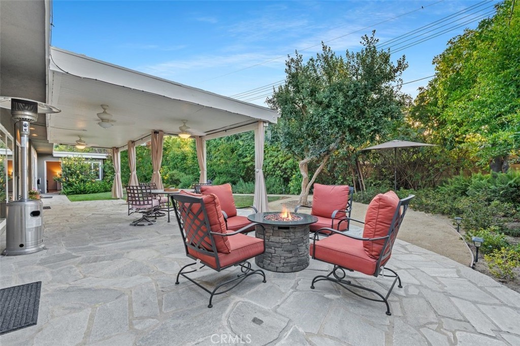 Woodland Hills, California, 91367, United States, 5 Bedrooms Bedrooms, ,3 BathroomsBathrooms,Residential,For Sale,1907450