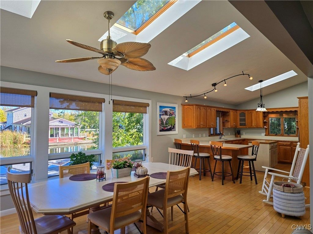 Sylvan Beach, New York, 13157, United States, 4 Bedrooms Bedrooms, ,2 BathroomsBathrooms,Residential,For Sale,1962557