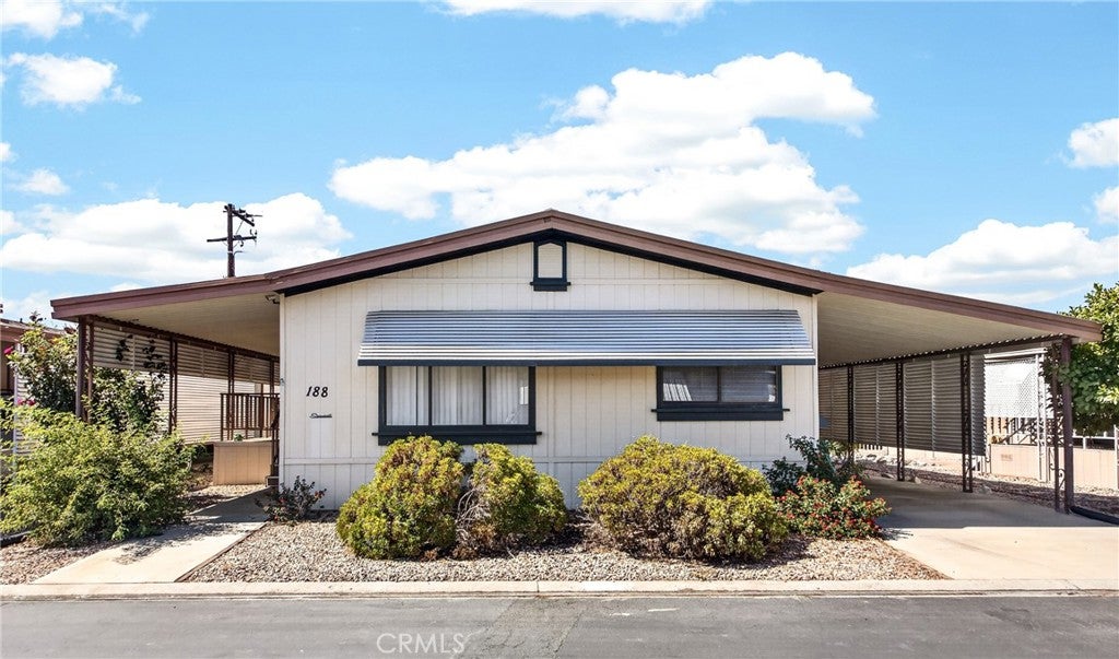 Menlo Ave, Hemet, CA 92543 #1