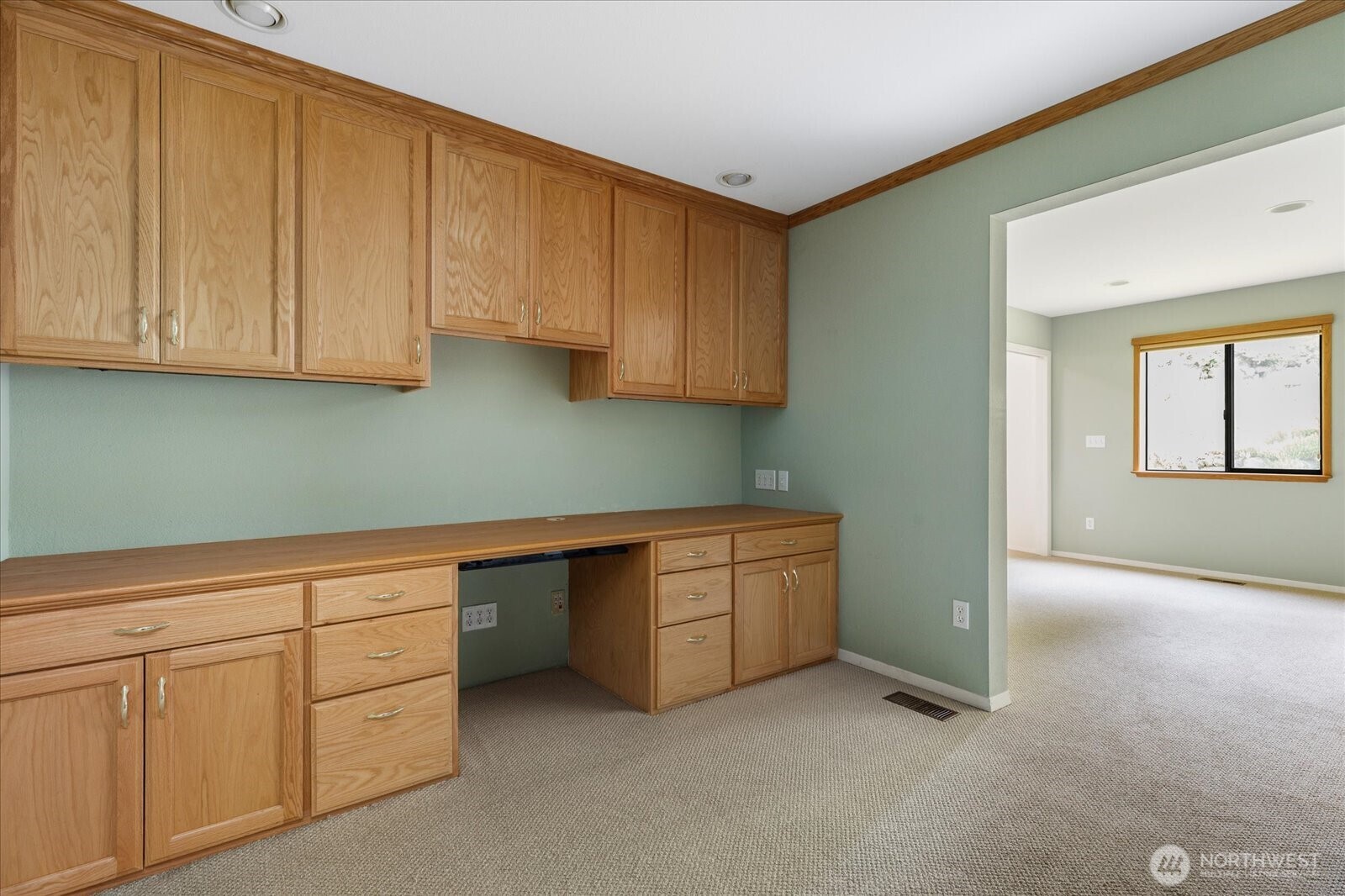 Oak Harbor, Washington, 98277, United States, 3 Bedrooms Bedrooms, ,1 BathroomBathrooms,Residential,For Sale,1868219